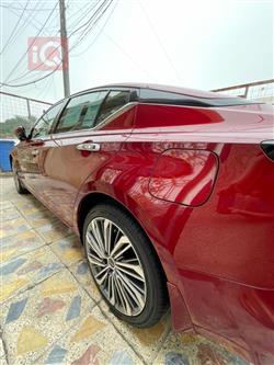 نيسان ألتيما